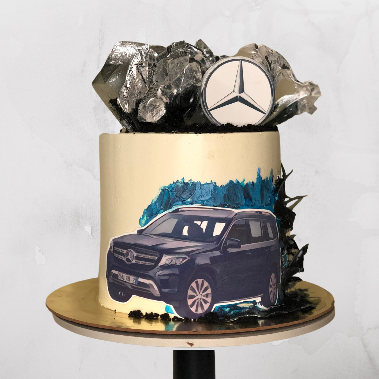 Mercedes-Benz Themed Cake ? Luxury Car Lover?s Delight